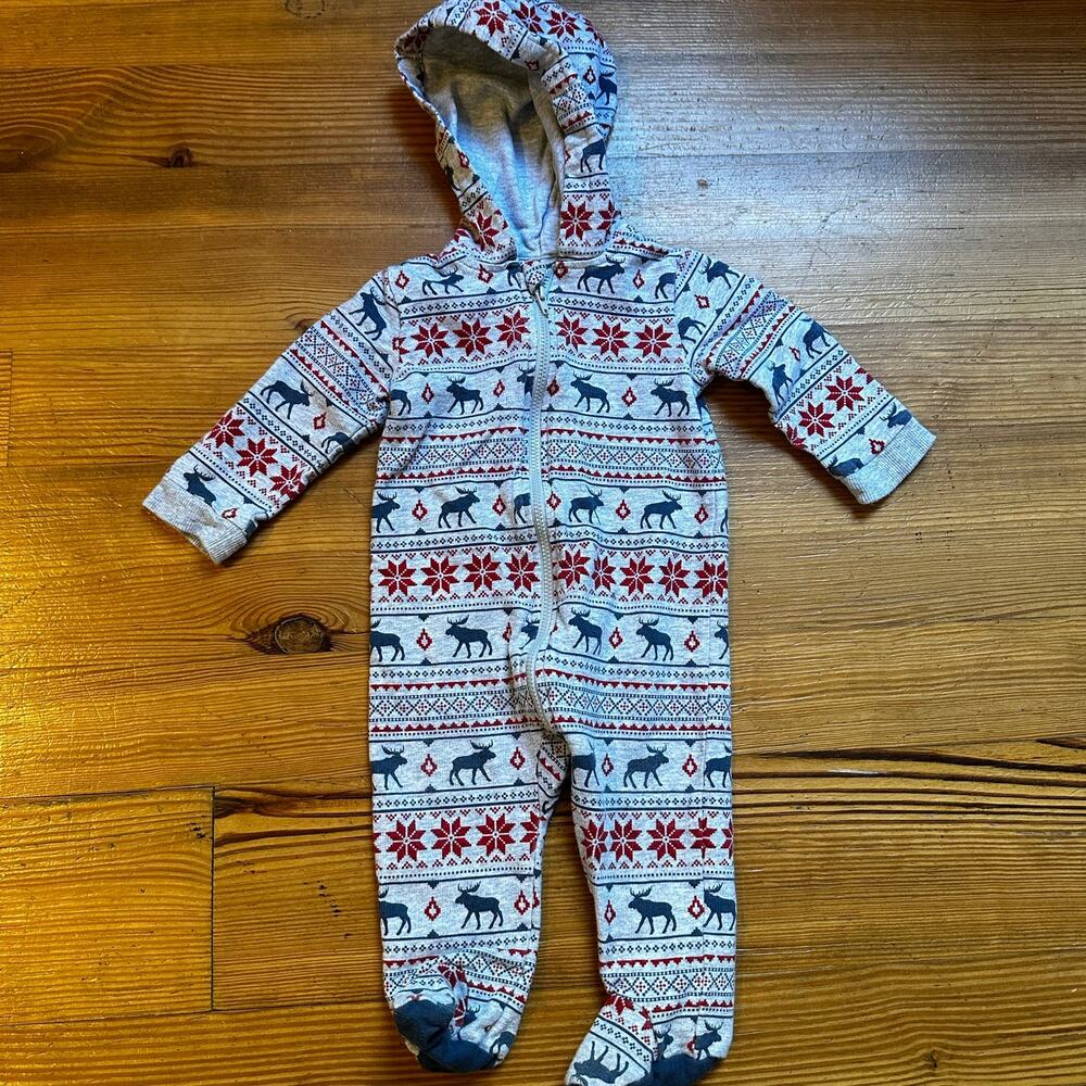 Nursery‎ Rhyme gray winter needlepoint print moose footed hooded pajamas SIZE 9M